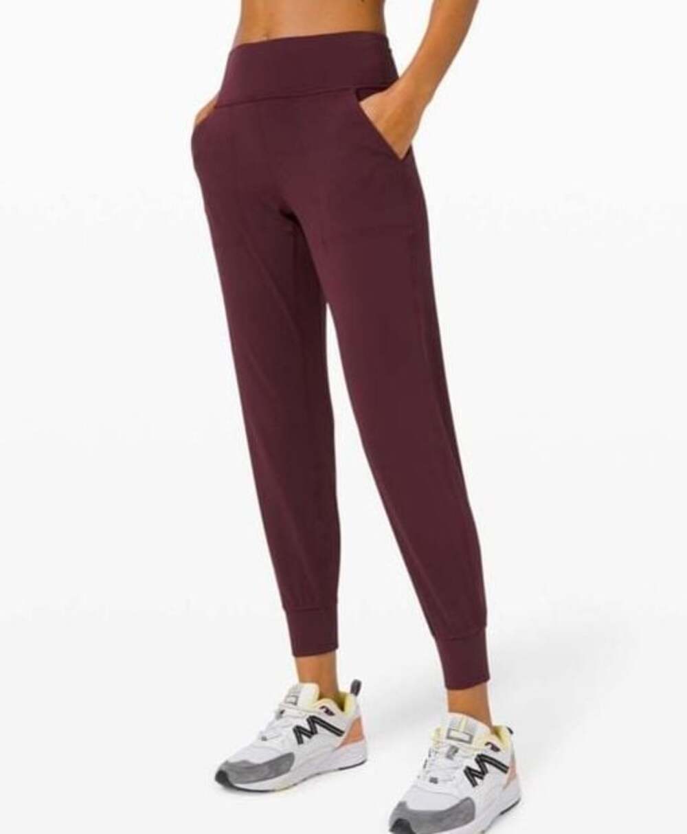 Lululemon Align Jogger 28" in Cassis